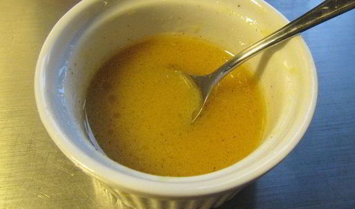 картофельный салат с курицей, беконом и редисом