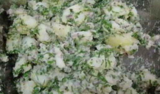 картофельный салат с луком