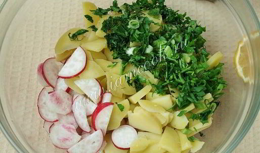 картофельный салат с редисом
