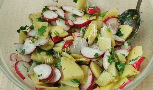 картофельный салат с редисом