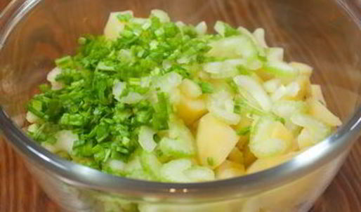 картофельный салат с сельдереем