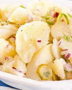 Картофельный салат с яблоком