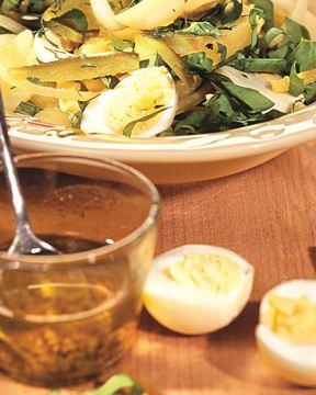 Картофельный салат со щавелем