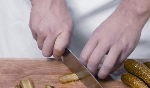 салат из картофеля и копченой курицы