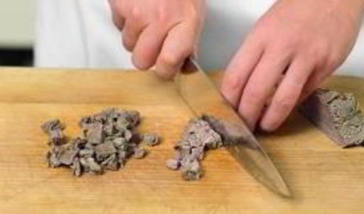 салат из картофеля с сельдью и телятиной