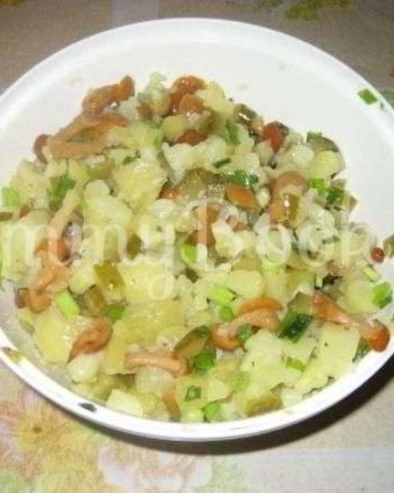 Рецепт салата картофельного с грибами