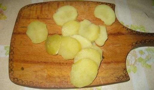 салат картофельный с грибами