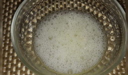 салат с картофелем, скумбрией и крекерами из отрубей