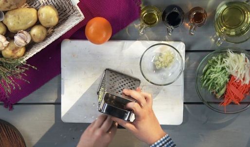 салат с картофельной соломкой