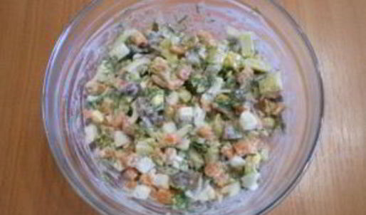 салат с картошкой и грибами