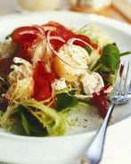 Теплый картофельный салат с бастурмой