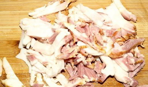 теплый картофельный салат с беконом