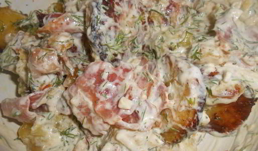 теплый салат с запеченным картофелем