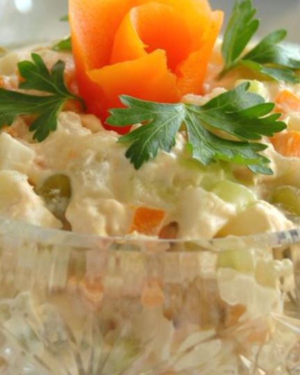 Рецепт оливье с кисло-сладкими яблоками