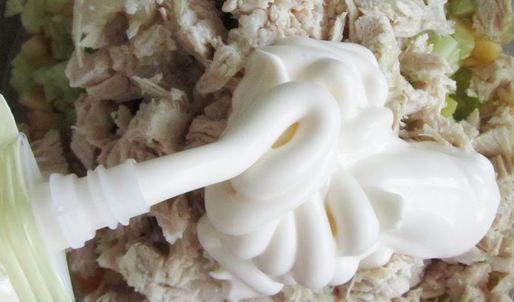 оливье с кисло-сладкими яблоками