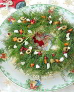 Оливье с тунцом Рождественский венок