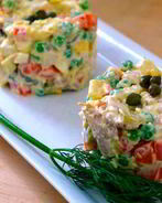 Салат Оливье классический с мясом