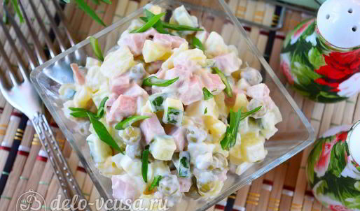 салат оливье со свежим огурцом