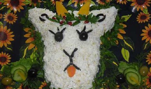 салат оливье в виде козы