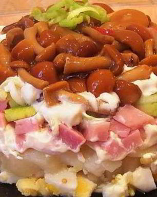 Оригинальный салат с опятами