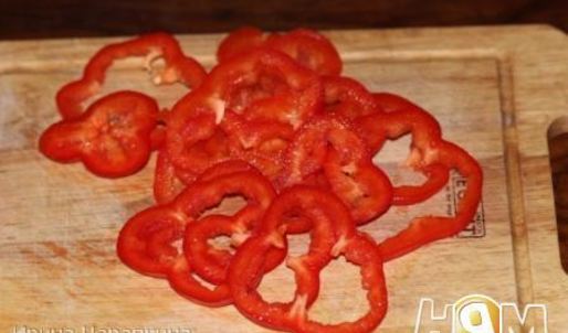 овощной салат с курочкой и жареными шампиньонами