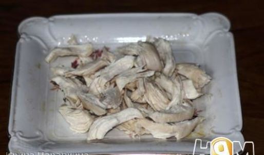 овощной салат с курочкой и жареными шампиньонами