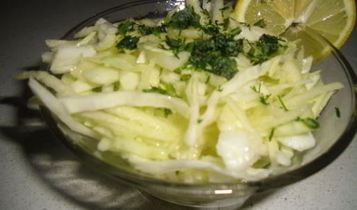 салат из свежей капусты