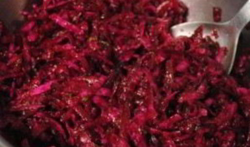 салат из сырой свеклы