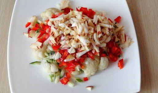 салат из цветной капусты с яблоками
