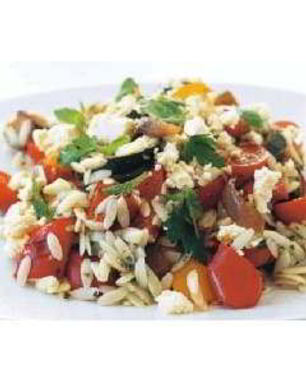 Салат из ячменя с овощами