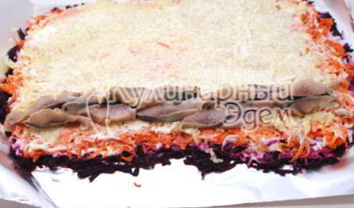 салат-рулет селедка под шубой