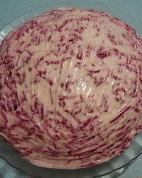 Сельдь под шубой с яблоком