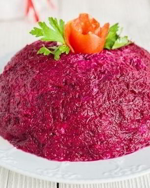 Селедка под шубой с огурцом