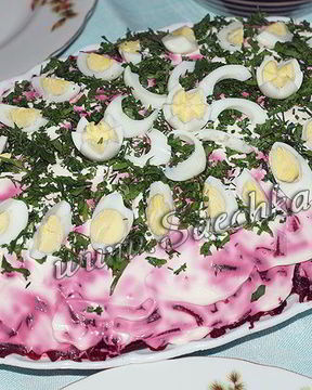 Слои салата Селедка под шубой