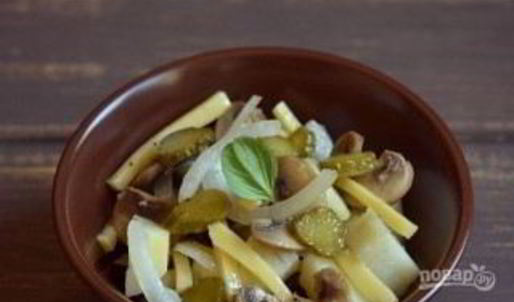 салат с грибами и картофелем