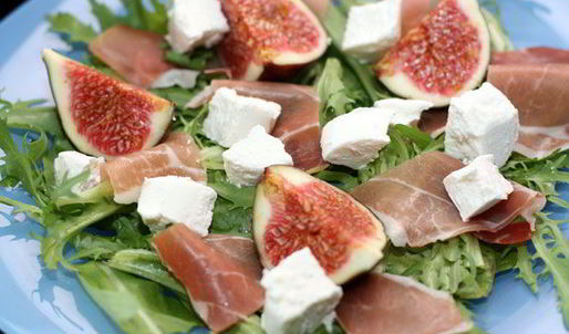 салат с инжиром