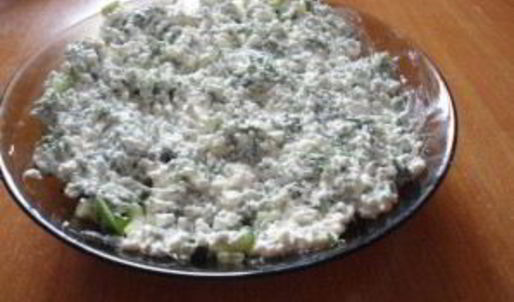 салат с копченой курицей