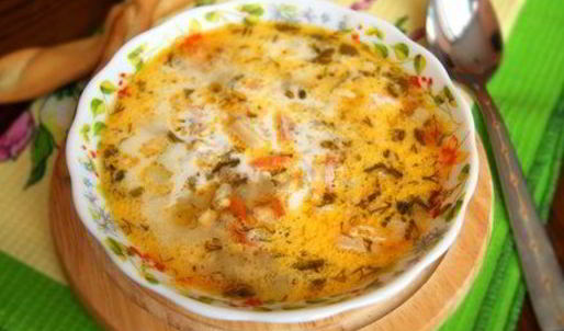 салат с отварной красной рыбой