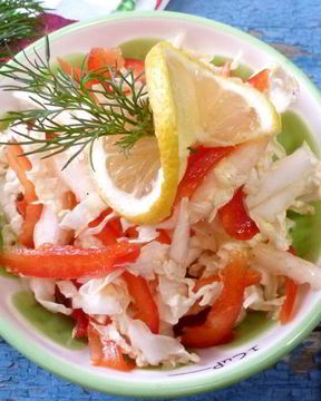 Салат с пекинской капустой и сладким перцем