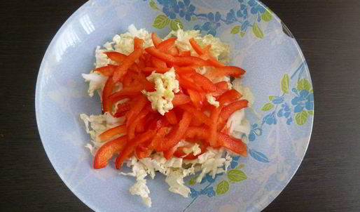 салат с пекинской капустой и сладким перцем