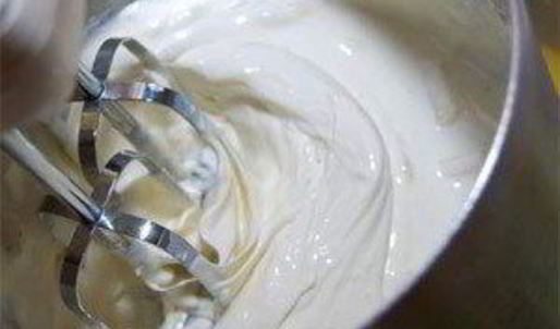 цезарь с курицей и сухариками