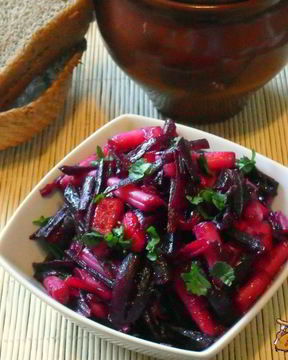 Свекольный салат со стручковой фасолью