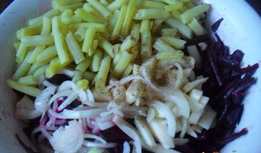 свекольный салат со стручковой фасолью