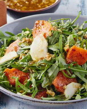 Теплый салат с тыквой и грушами