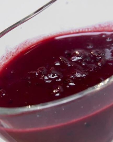 Рецепт брусничного соуса с можжевельником