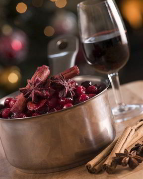 Клюквенный соус с портвейном и корицей