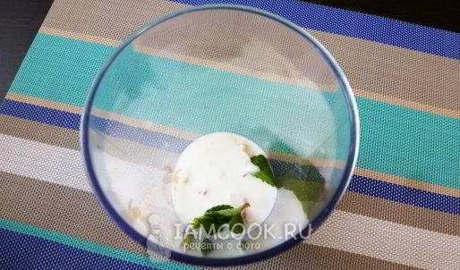 мятный соус на кефире