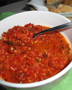 Соус-аджика из перчиков Чили