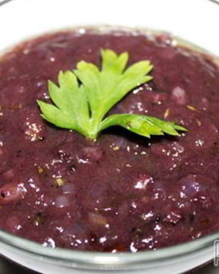 Рецепт соуса к мясу из лука с беконом и вином