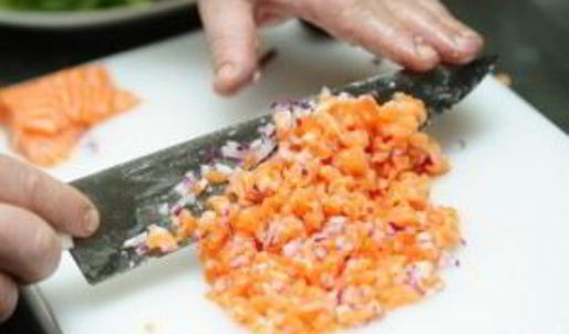 тартар из лосося